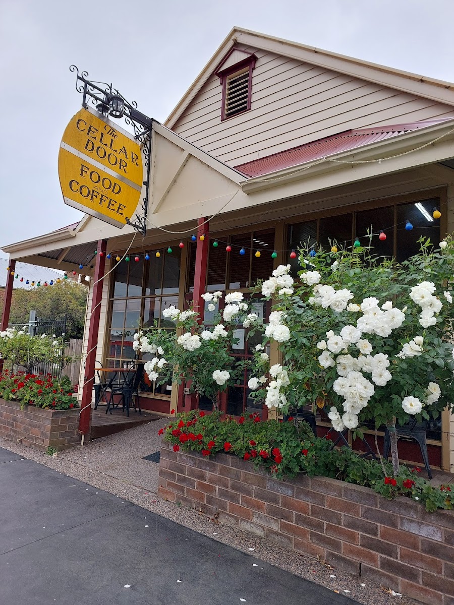 Wa-De-Lock Cellar Door Photos 2